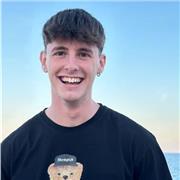 Ho 21 anni, studio osteopatia a Bari, diplomato al liceo scientifico. Offro ripetizioni di scienze (anatomia,biologia,chimica)